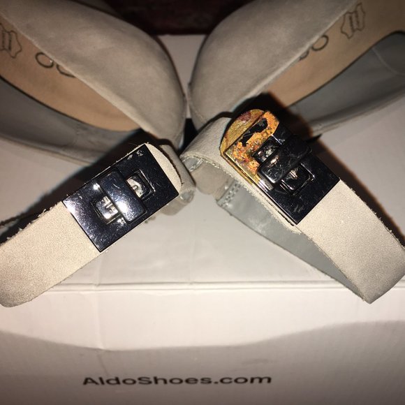 ALDO, Size 6, Suede, Two-Tone Grey & White, Strap Buckle, 4.5" Block Heels - Picture 12 of 12